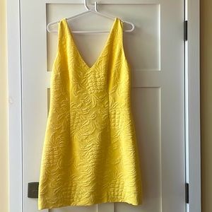 Lilly Pulitzer size 4 yellow dress.
